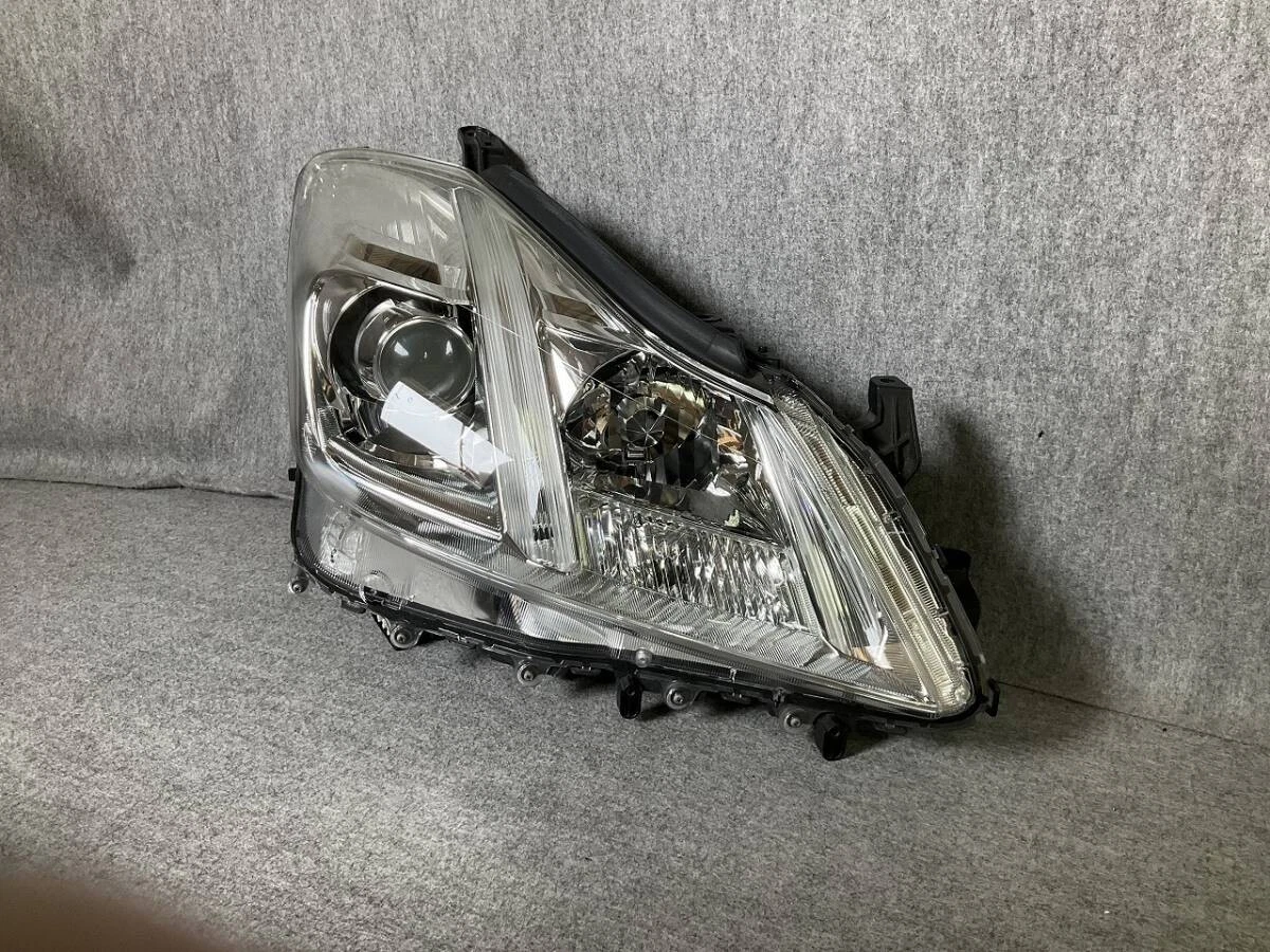 Right Headlights for Toyota Crown for sale | eBay