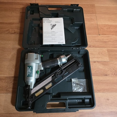 #ad Hitachi NT 65M2 2 1 2quot; Finish Nailer with case $89.99
