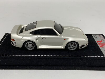 1/43 MR Collection Porsche 959 Street Car in Pearl White from 1984