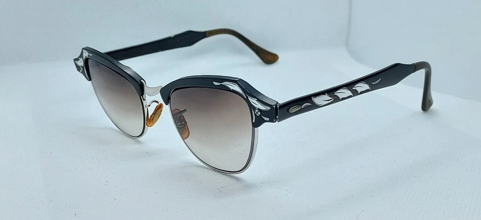 Gafas de sol Bausch and Lomb vintage años 50 para mujer / Rockabilly Foto 3 de 4