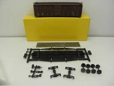 ACCURAIL DATA ONLY 40' SINGLE DOOR BOXCAR -HO SCALE- KIT