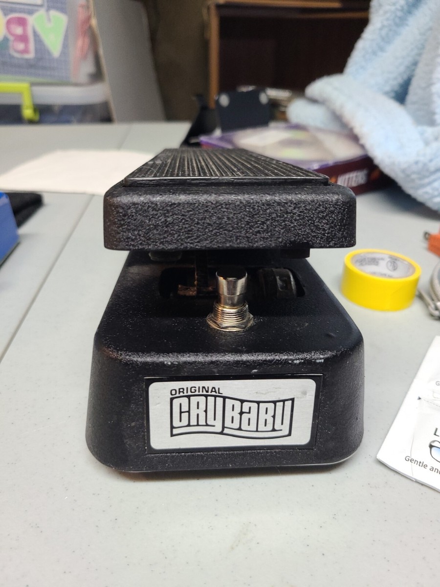 【美品】CRYBABY GCB95【付属品多数】 Amazon.com: Dunlop Crybaby GCB-95 Classic Wah Pedal w/2 FREE