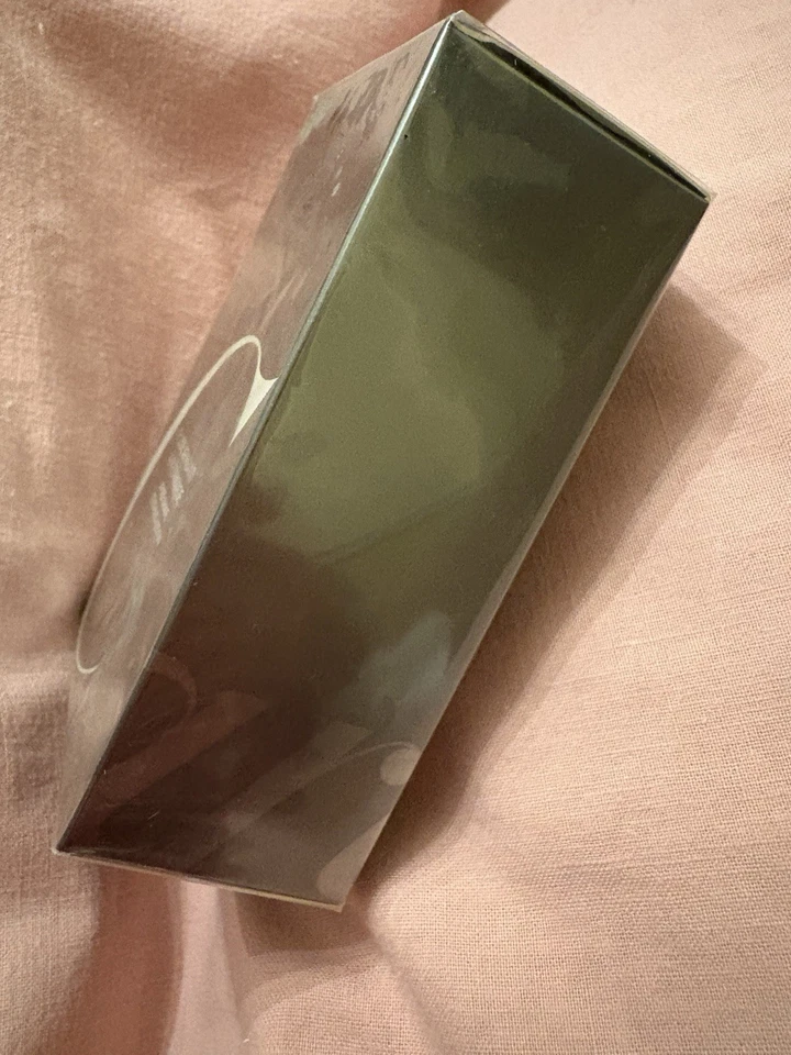 Must Pour Homme De Cartier Apres Loción calmante para después del afeitado - 3,3 fl. oz Foto 4 de 4