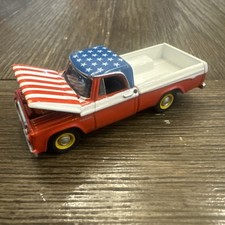 🔥🔥1/64 Scale Greenlight 1962 Dodge D-200 Pickup Truck *USA Flag Truck* ‘Merica