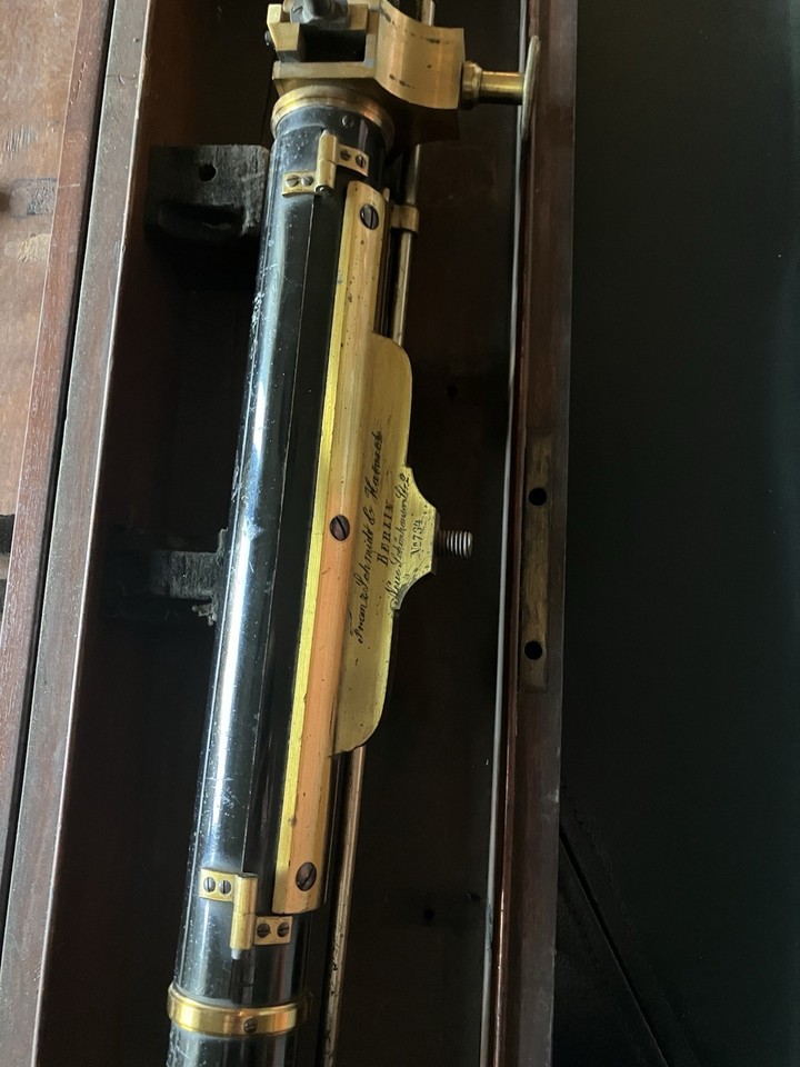 A 19th-century German saccharimeter for measuring sugar in liquids — precision scientific brass-work that looks like a steampunk telescope and has a genuinely obscure story to tell.