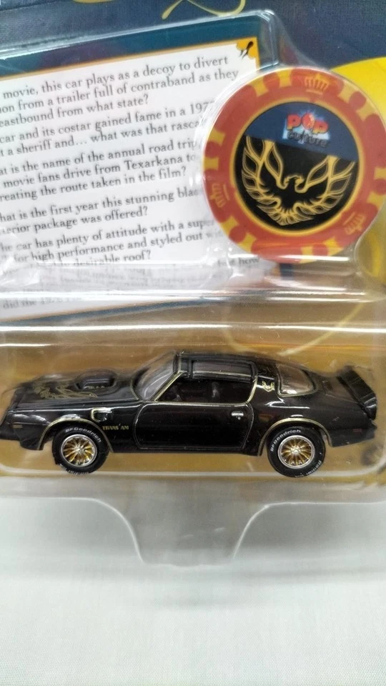 JOHNNY LIGHTNING (nero) con chip da poker 1/64 Trivial Pursuit 1977 Pontiac - Immagine 2 di 4