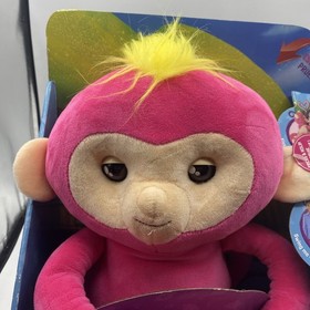 WowWee Fingerlings Hugs Bella Friendly Interactive Plush Monkey Pink NEW