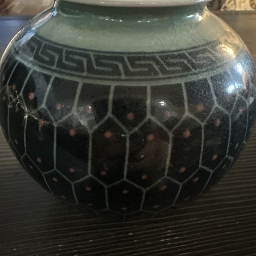 Vintage asiatisch koreanisch dunkelgrün Seladon Crackle Blumenvase Handarbeit signiert - Bild 2 von 13