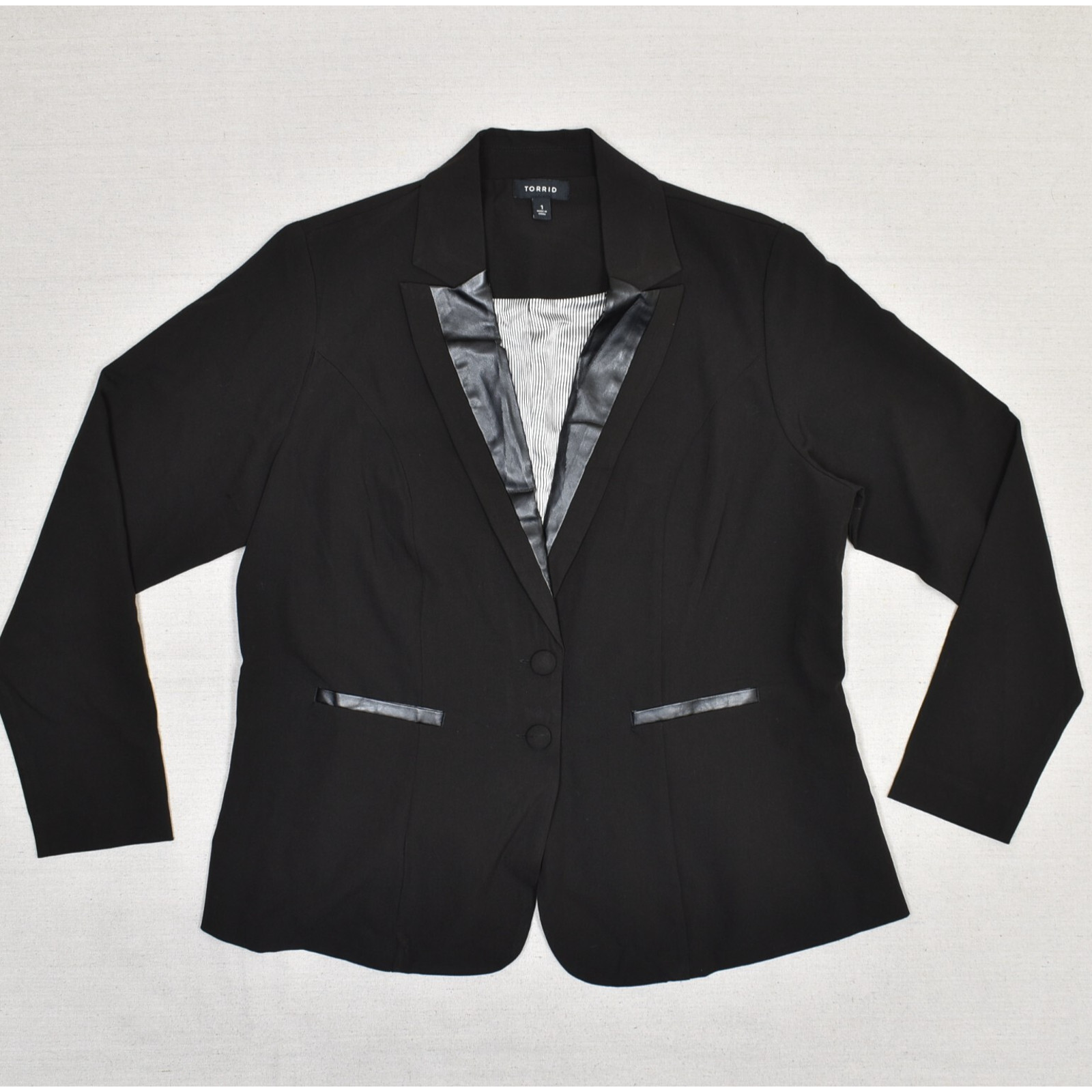 Torrid Women's Two Button Blazer Jacket Solid Pol… - image 1