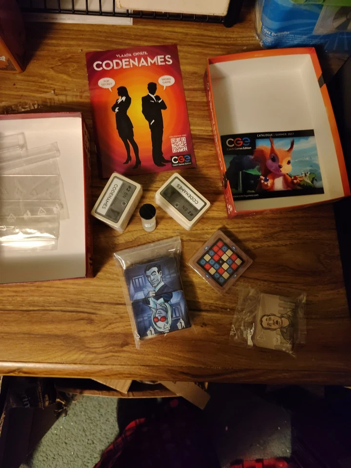 Vlaada Chvatil Codenames Board Party Game - Image 4 of 4