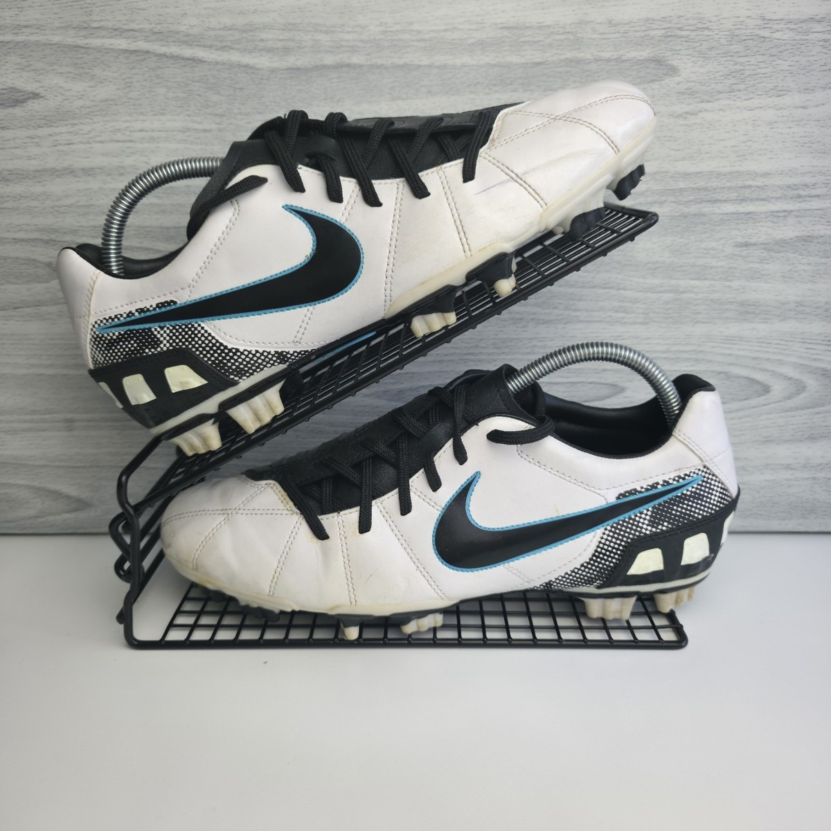 mens nike football boots size 8.5