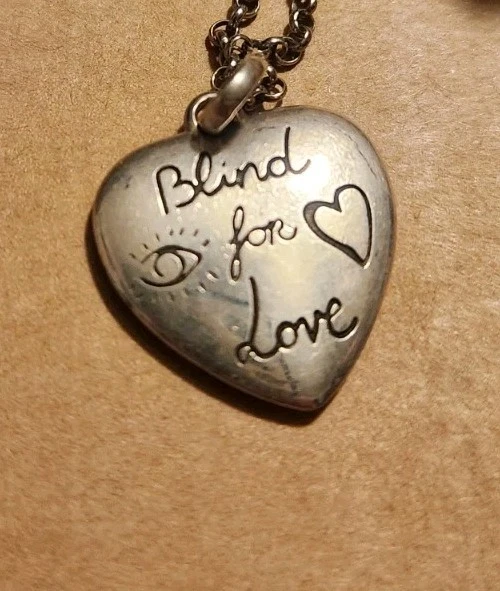 Gucci "Blind for Love" heart pendant in sterling silver And Necklace - Image 2 of 3