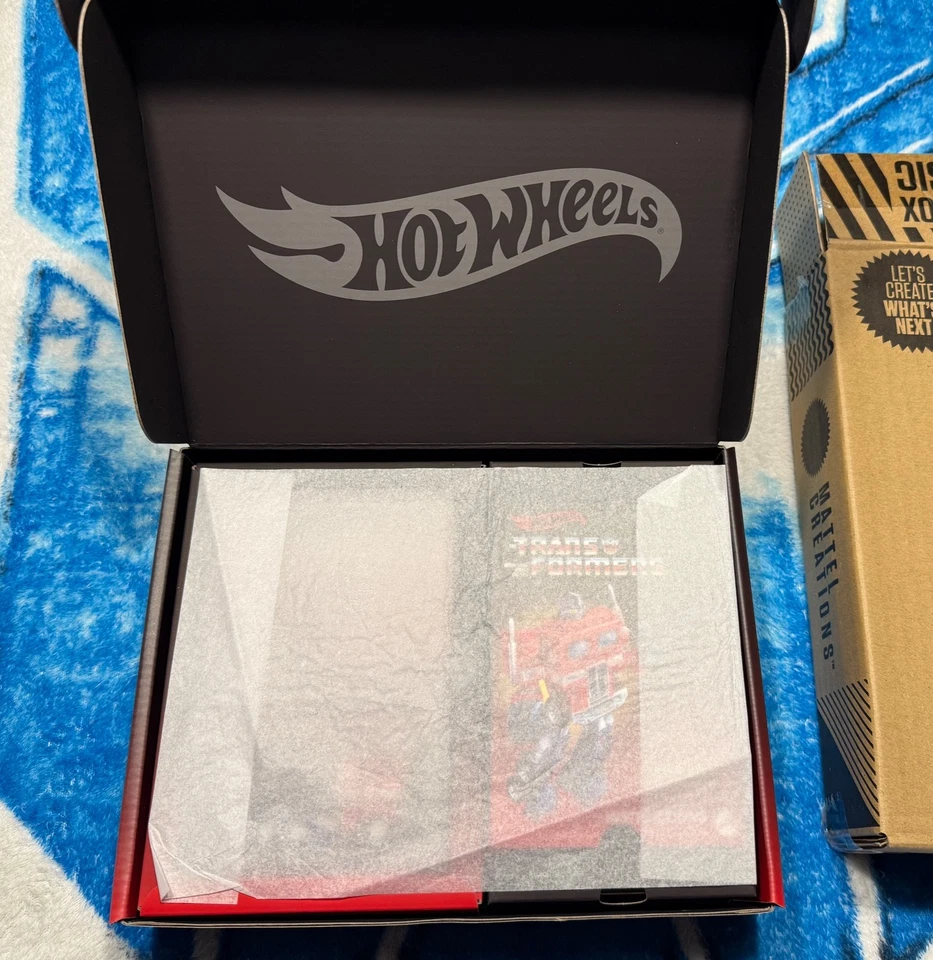 Hot Wheels Transformers Optimus Prime Mattel Creations RLC **NEVER TOUCHED** - Image 3 of 4