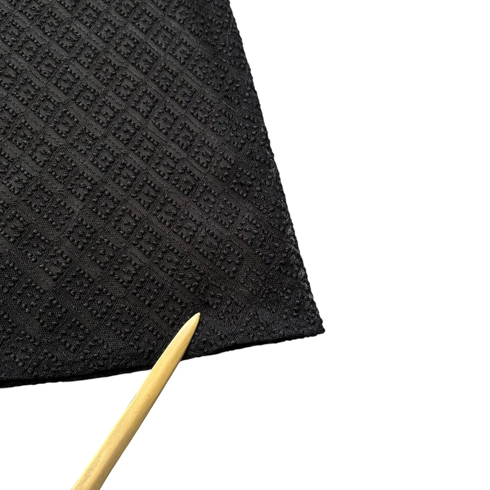 Falda vintage años 90 Y2K 6 negra texturizada punto suizo caprichoso grunge gótica NY & Co Foto 3 de 4