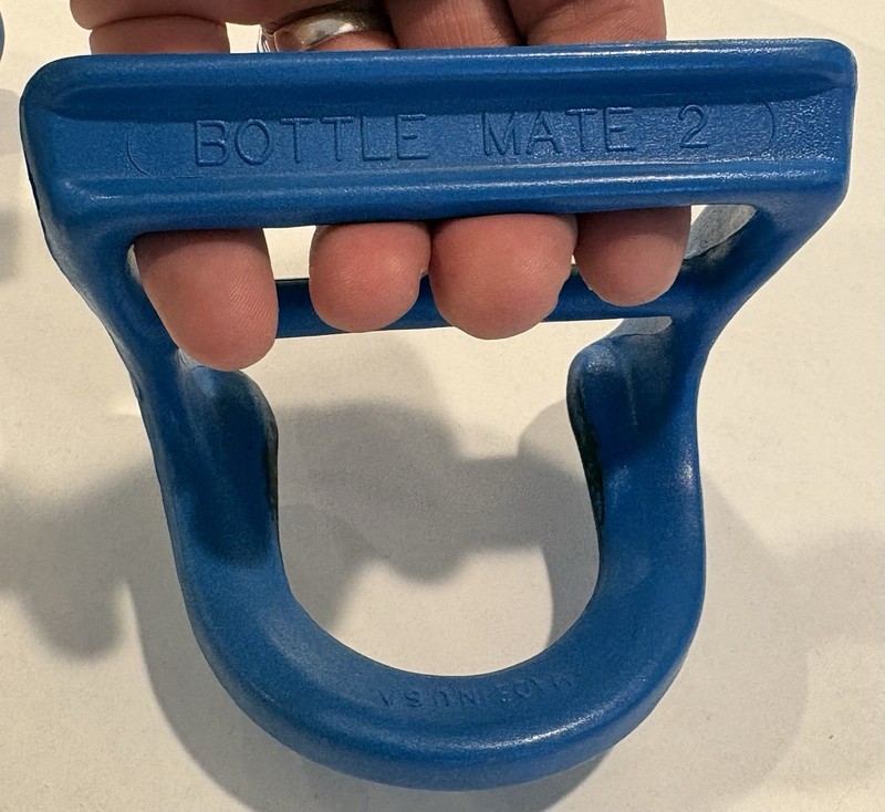 Lot Of 2 Vintage “Bottle Mate 2” Blue Plastic Handle To Carry Glass Milk Bottles