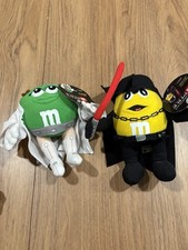 2005 Star Wars Green M&M Princess Leia Plush with Yellow Vader Chocolate Mpire D