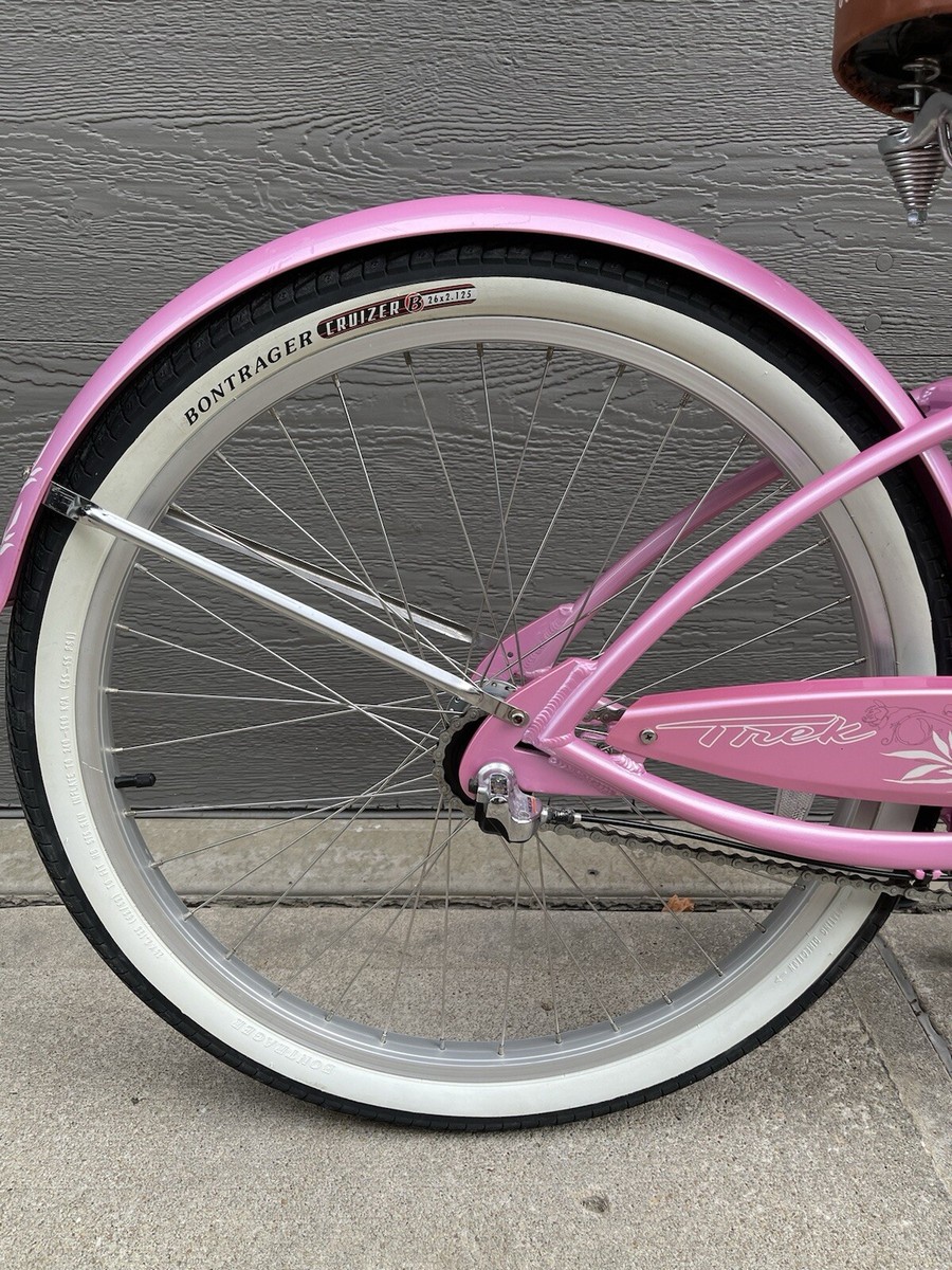 Trek Wasabi Alpha Custom Single Speed Pink Women’s 17” Frame Cruiser Bike