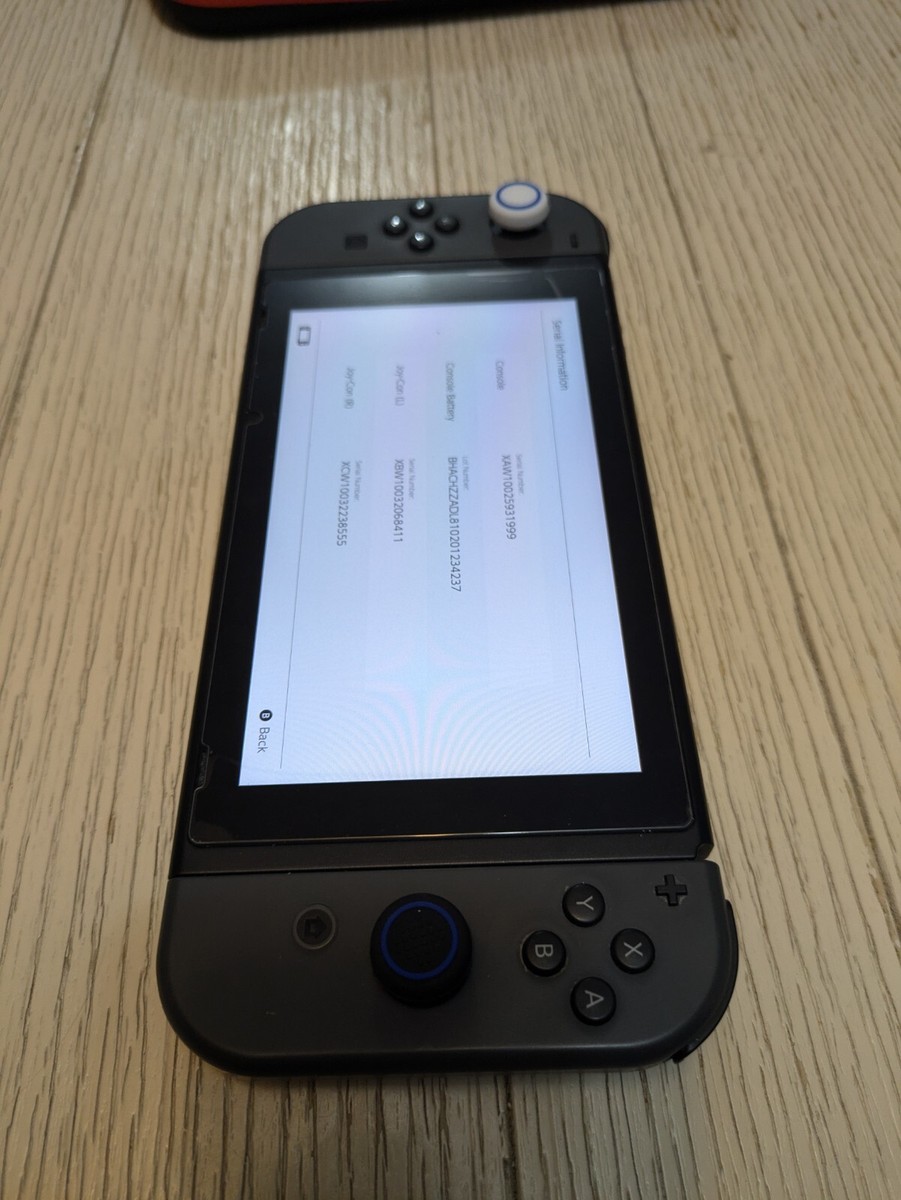 Nintendo Switch HAC-001 32GB Console w/ Gray Joy Cons Bundle - No