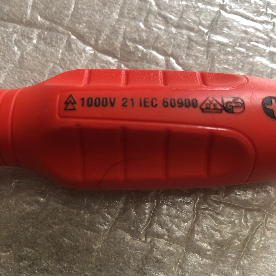 PROTO J90001-VDE INSULATED SCREWDRIVER, PH1, 1,000V (4-WAY). - Image 3 of 4