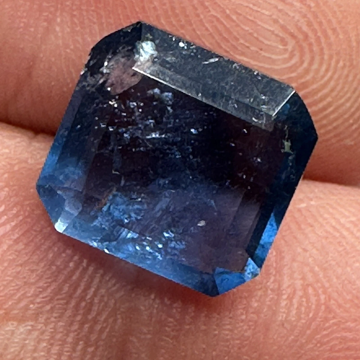 Colour shop change fluorite
