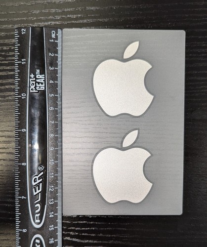 Authentic SILVER Apple Logo Decal Sticker Set Large Brand New (2) Stickers - Afbeelding 2 van 3