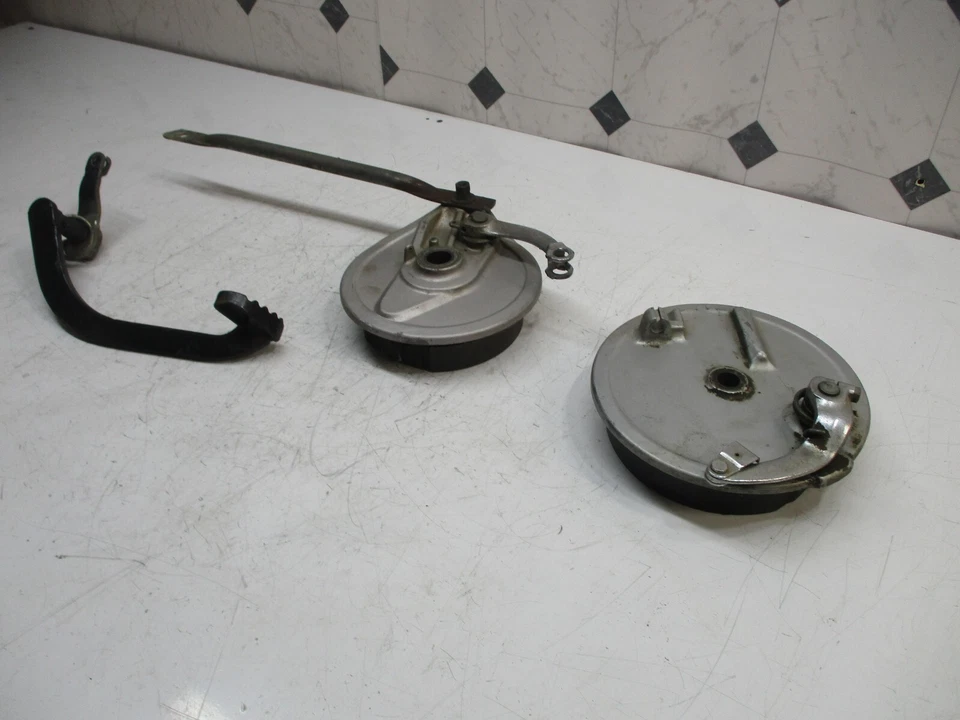 Honda XL350 XL 350 1978 78 Placas de freno delanteras traseras Tensor de pedal de freno trasero. Foto 2 de 4