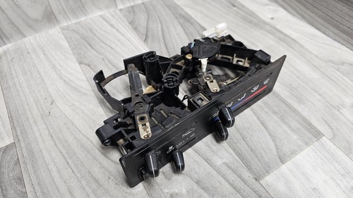 1992-1997 Toyota 4Runner Tacoma T100 A/C Heater CLIMATE CONTROL UNIT Genuine - Picture 3 of 7