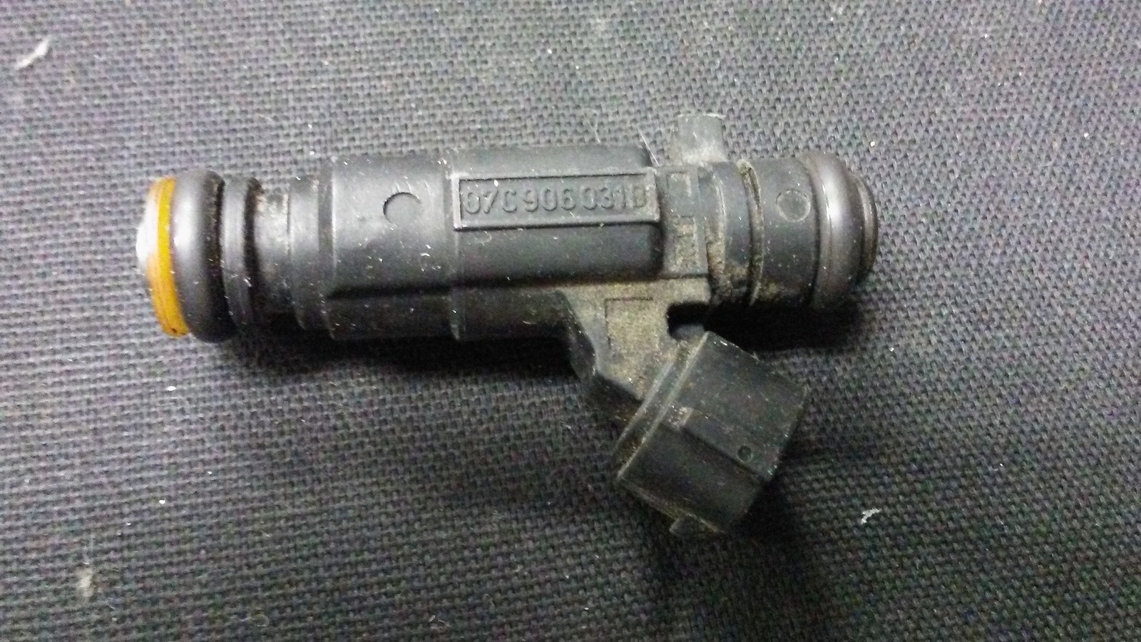 Bentley Continental Flying Spur 07 Fuel Injection Injector 07C906031B 0280156227