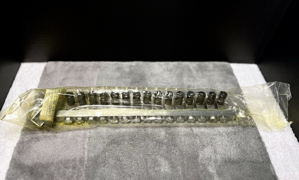 Lincoln Industrial 84428 SL-42 injector Manifold Assembly 15-Port SKF ...