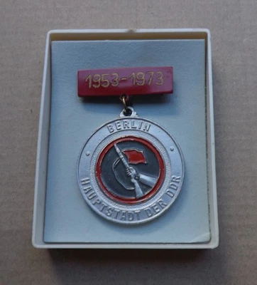 20 Jahre Kampfgruppe DDR NVA Orden Abzeichen Berlin 1973 - Bild 1 von 4