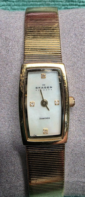 VINTAGE SKAGEN TANK 393SGGD GOLD-TONE LADIES DRESS WATCH,NEW BATTERY