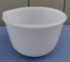 VTG MILK WHITE GLASBAKE 20 MIXING BOWL SUNBEAM USA