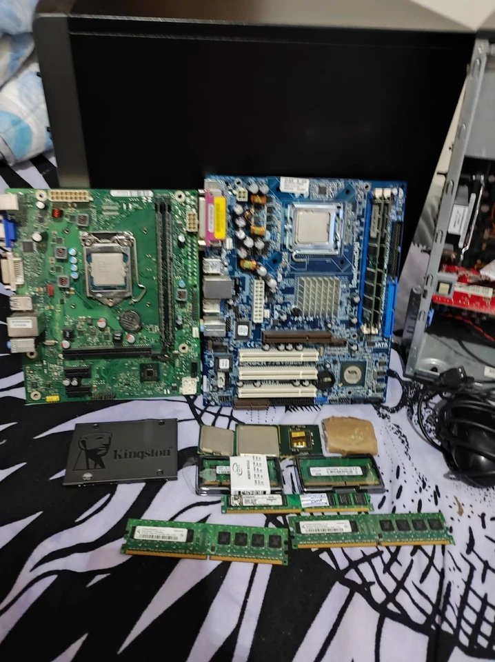Lotto Informatica Lenovo Fujitsu Asrock Ram Kingston Medion Cpu Intel 500w - Image 2 of 4