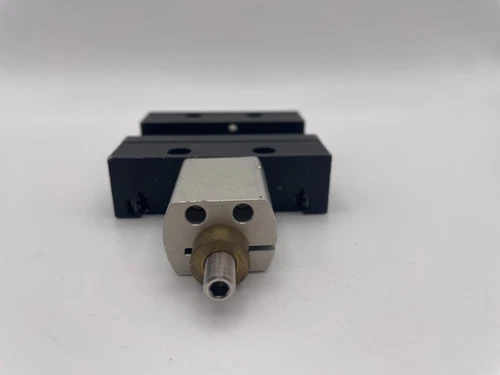 New Focus 9064 X-Axis Translation Stage Positioner *30 DAY RETURNS*