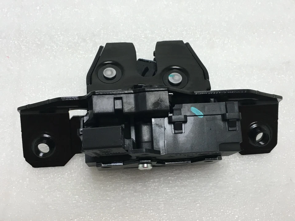 2015 2016 2017 2018 Tahoe Yukon Buick Encore maletero puerta levadiza bloqueo actuador OEM Foto 2 de 4