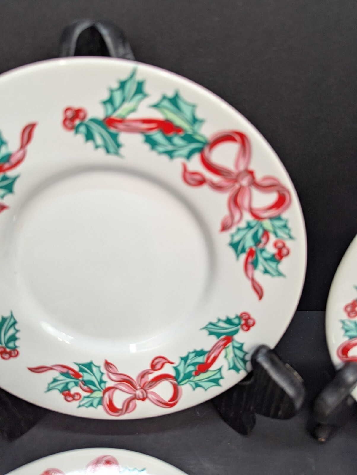 International Tableworks Christmas Ribbons 157 Saucers for Flat Cups Set of 4