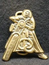 WH05148 *NOS* VINTAGE 1970s CUT-OUT **MAN RIDING MOTORCYCLE** BRASS BELT BUCKLE