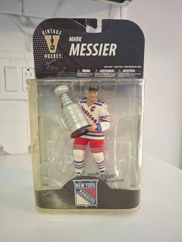 vintage hockey marc messier figure with stanley cup new york rangers 1994