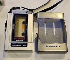 1982 SANYO M-G10 Stereo Metal Hi Lo Cassette Tape Player Walkman Parts Repair