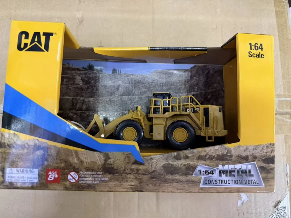 DM 1/64 Cat 988H Wheel Loader Diecast Model Collection Toy Gift #84654 - Image 4 of 4
