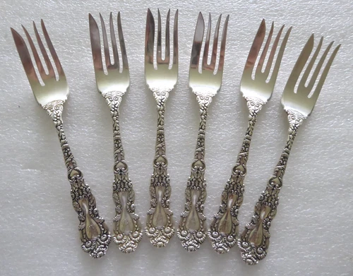 1894 Gorham Art Nouveau Sterling Imperial Chrysanthemum 7" Dinner Pie Fork 43.1g