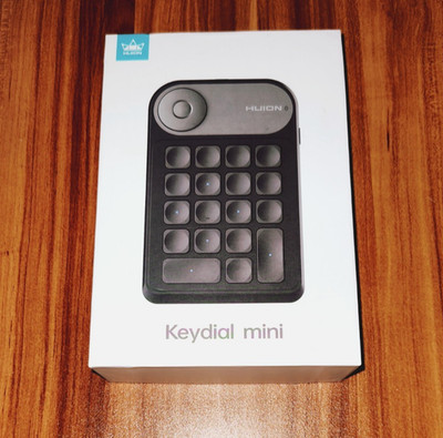 HUION Keydial Mini Bluetooth Programmable Keypad 18 keys