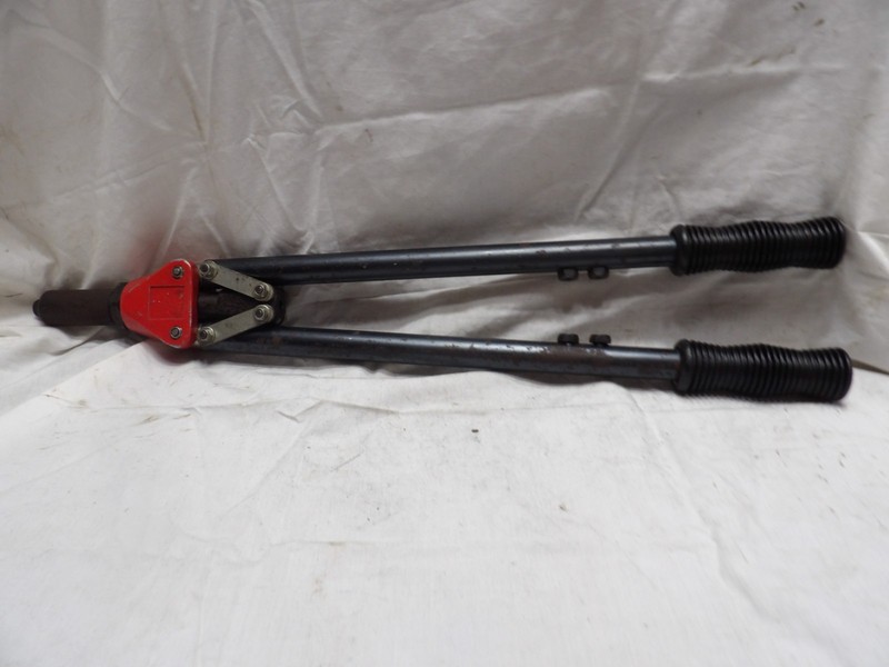 Large Pop Riveter