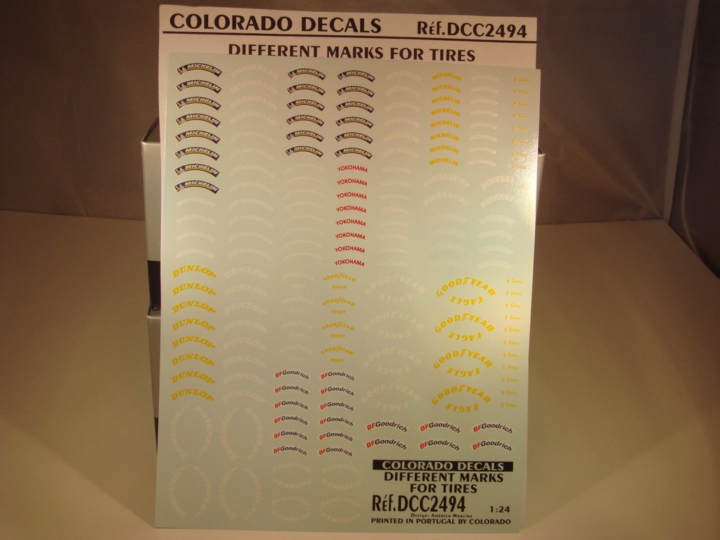 Decals 1/24 marquages pneumatiques différents logos Colorado 2494 UV planche de décalcomanies pneu