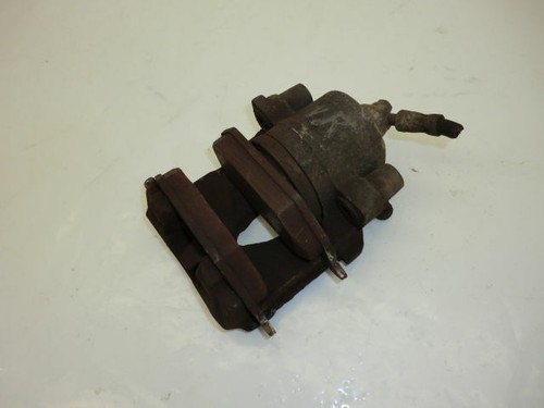 VW Polo 9N 1.4 TDi - Bremssattel Bremszange + Beläge vorne Rechts | E1D8530