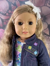American Girl JLY Truly Me #24 - Blond Hair Brown Eyes Mix N Match Outfit