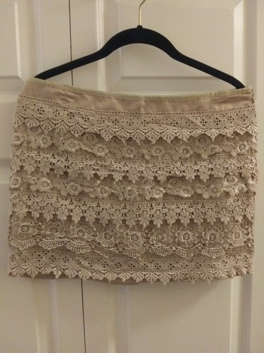 Juniors Layered Lace Skirt Sz - 第 1/4 張圖片