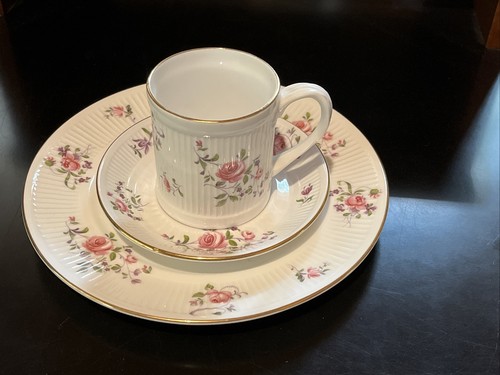 Vtg Crown Staffordshire Fine Bone China Ribbed Demitasse Cup Saucer & Plate 8oz - Picture 2 of 24