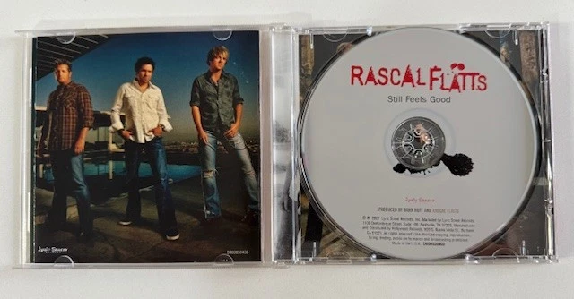 RASCAL FLATTS  /  CD & CASE  /  STILL FEELS GOOD   /  SEPTEMBER   2007 - Image 2 of 3
