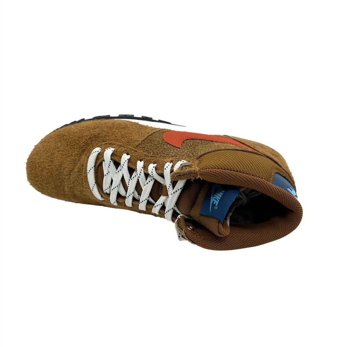 Nike Hoodland Light British Tan Team Orange Mens Athletic  display picture 1